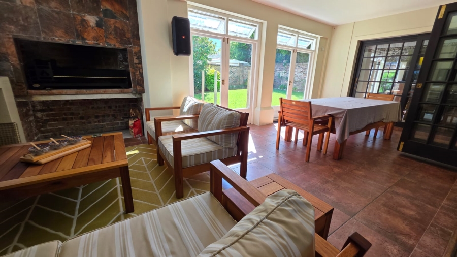 4 Bedroom Property for Sale in Heatherlands Western Cape